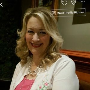 Meet your Posher, Liz